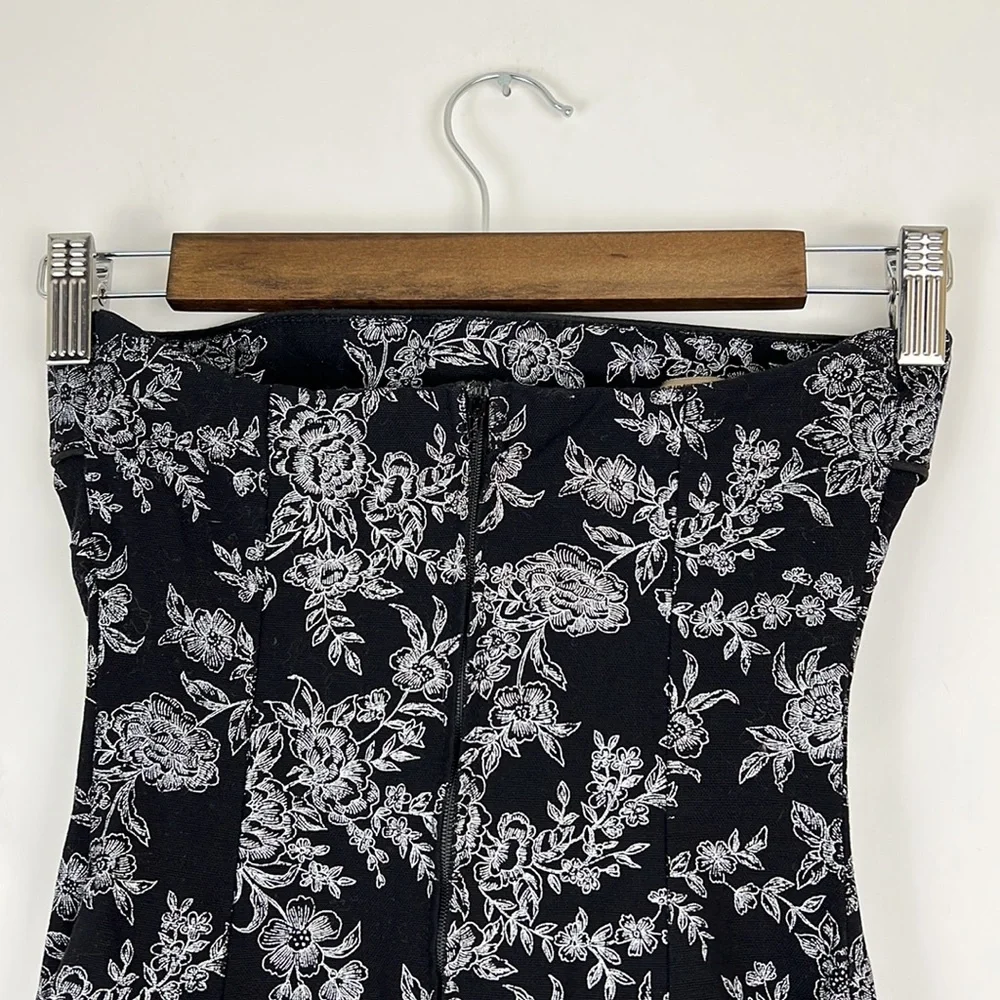 LULY K formal strapless dress knee-length black and white floral S - Picture 3 of 8